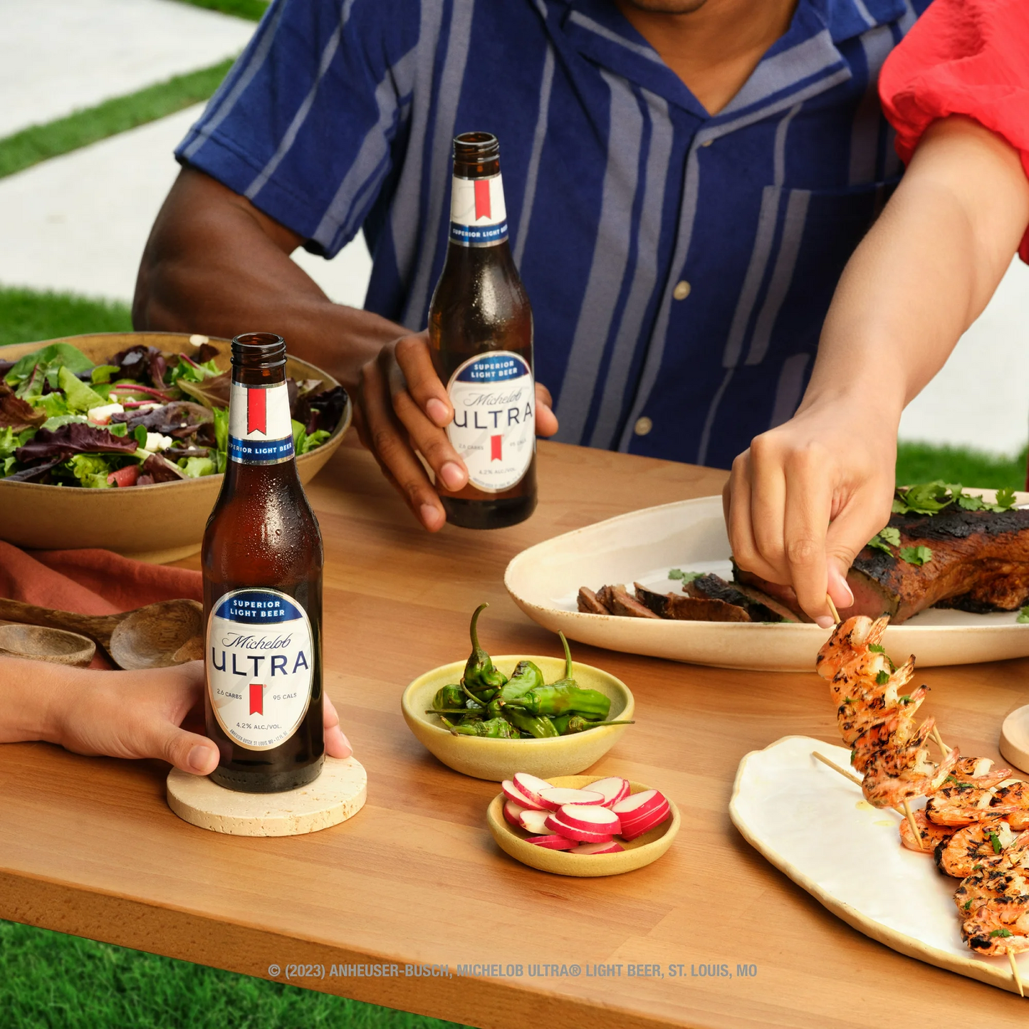 Michelob Ultra Superior Light American Lager Beer, Aluminum Bottle – 473 mL