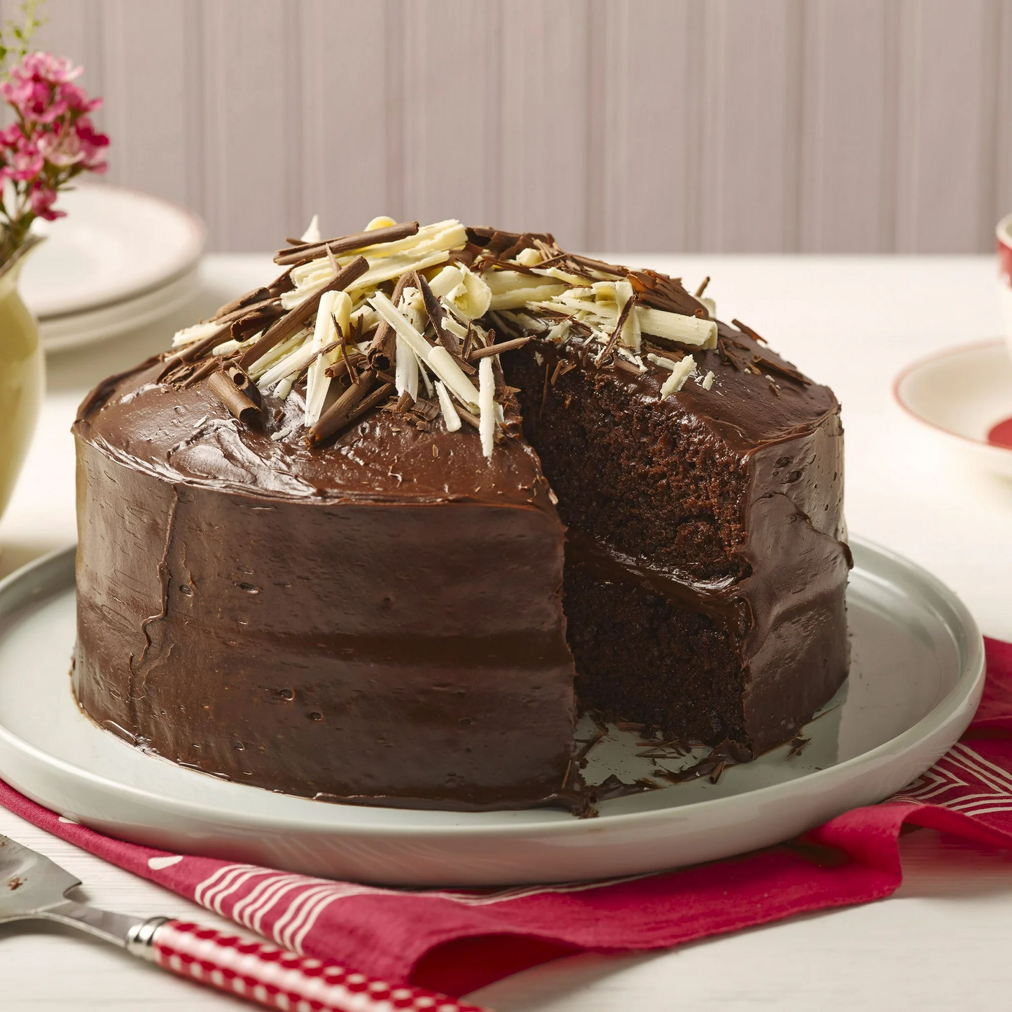 Betty Crocker Super Moist Chocolate Fudge Cake Mix – 375 g