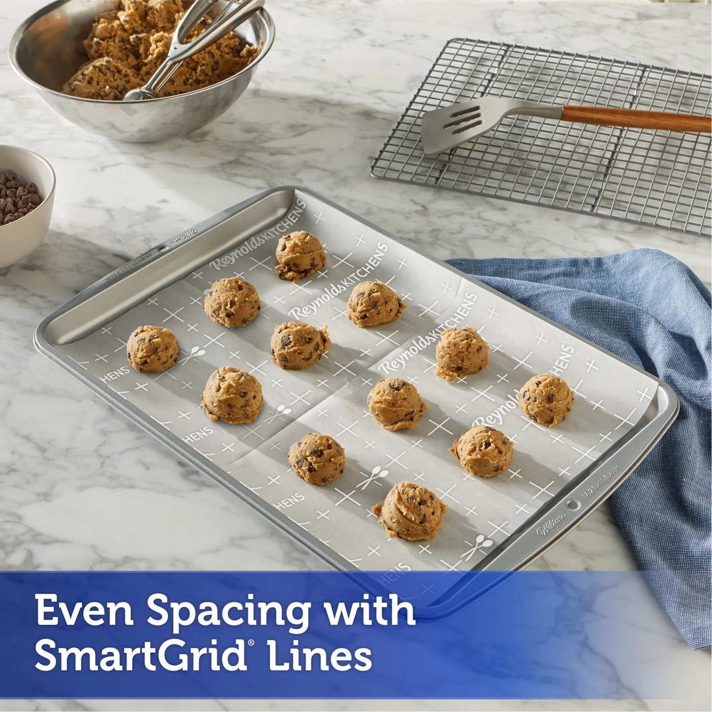 Reynolds Kitchen Cookie Baking Sheets, Pre-Cut Parchment Paper,  12 x 16 in - 25 ct