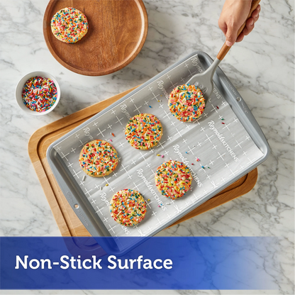 Reynolds Kitchen Cookie Baking Sheets, Pre-Cut Parchment Paper,  12 x 16 in - 25 ct