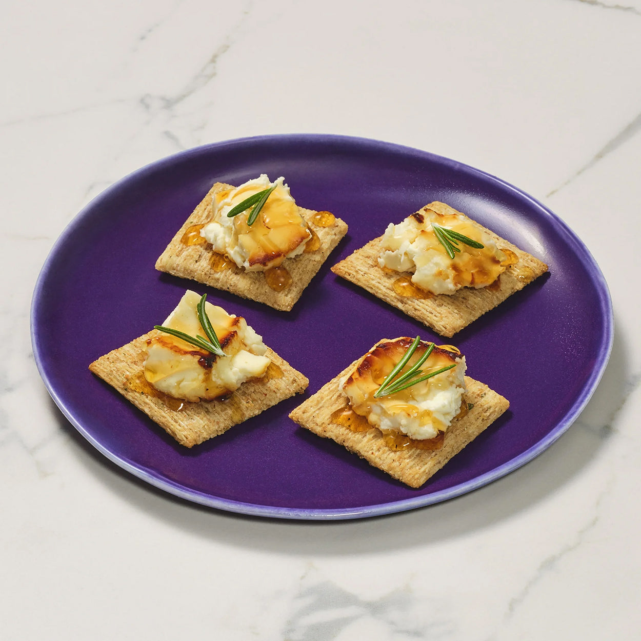 Triscuit Cracker Balsamic Vinegar & Basil Whole Grain Wheat – 240 g (8.5 oz)